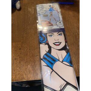 - Wonder Woman Peel & Stick Wall Decals 19 Pcs Mural Reusable DC Comics